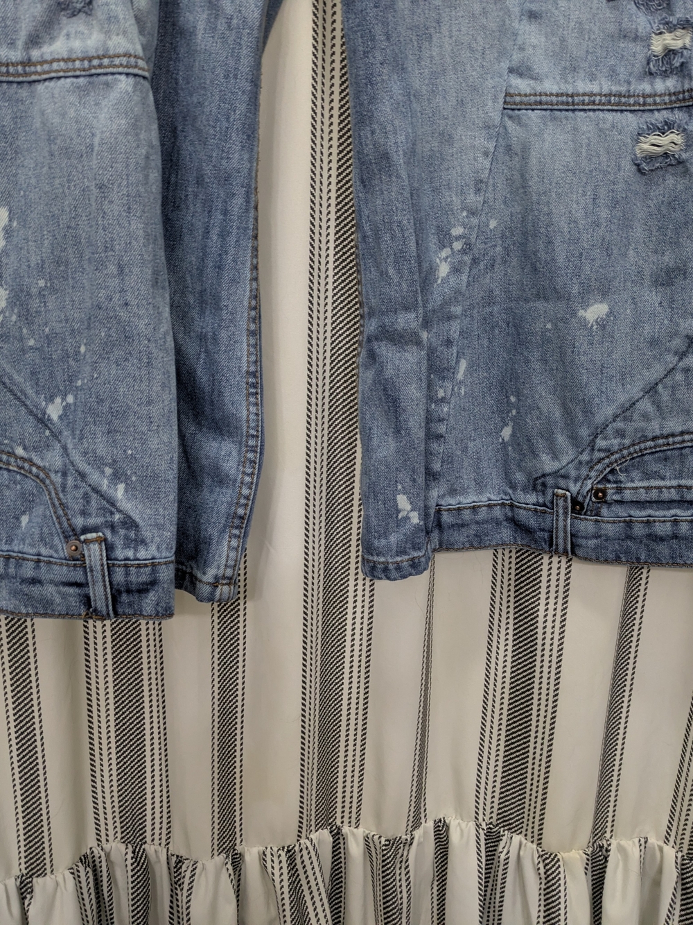 Distressed Upside Down Style Wide-Leg Women's Jeans in Light Blue - Picture 3 of 6